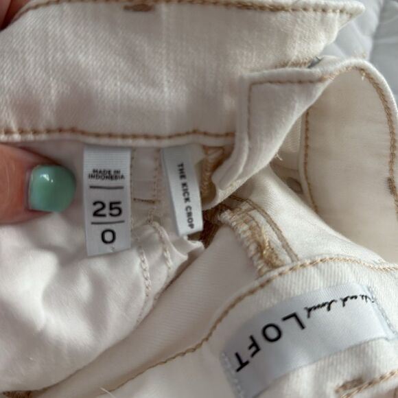 LOFT Kick Crop Jeans in White - Picture 4 of 7